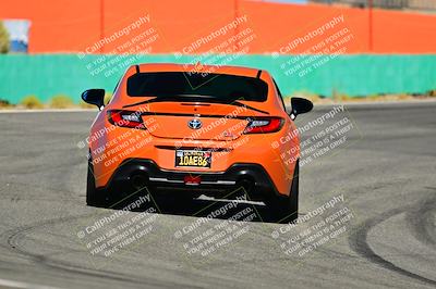 media/Oct-18-2025-Extreme Speed (Sat) [[d6d7e1fef1]]/Group 2 Green/Session 2 (Turn 3)/